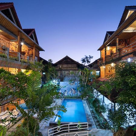 Hotel Lumbung Sari Legian Buitenkant foto