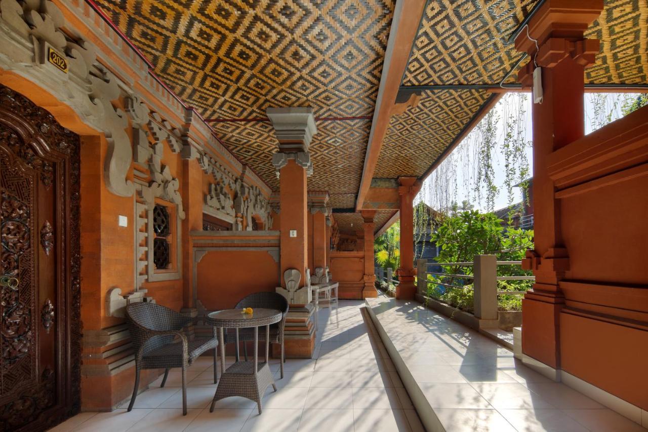 Hotel Lumbung Sari Legian Buitenkant foto